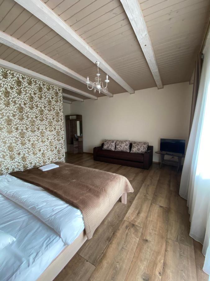 Солодкий Гранат Hotel Slavske Exterior photo
